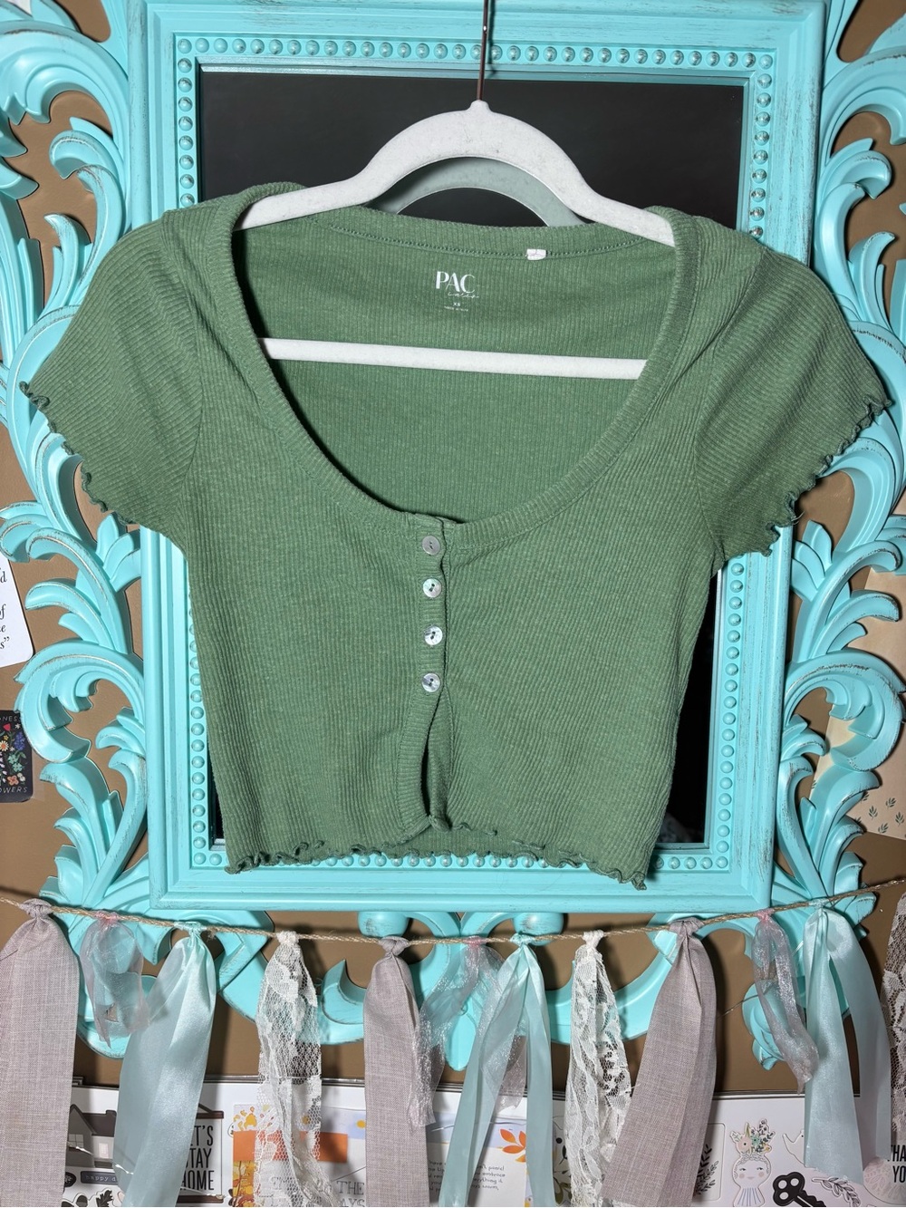 PAC Cares Pacsun Green Ribbed Short Sleeve Crop Top Women’s Size XS Fairycore